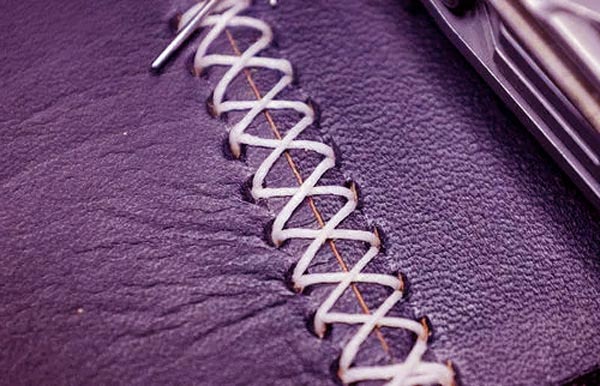 皮革激光打孔 激光切割易撕線之安全氣囊激光打孔(圖2)