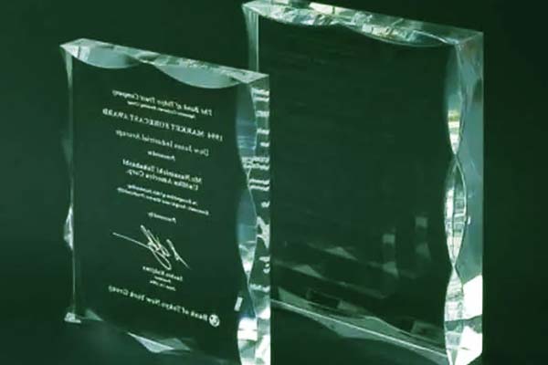 紫外激光打標(biāo)機(jī)可以打玻璃嗎？