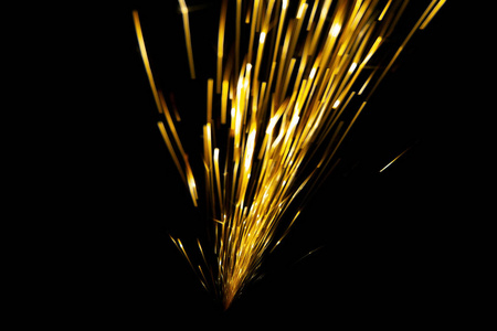 透明塑料在激光焊接過程中容易出現(xiàn)火花