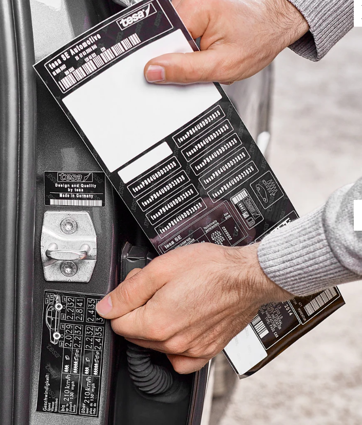  二維碼標簽如何實現(xiàn)高速模切？| 卷對卷激光模切一體機解決方案